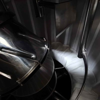 Centrifughe inferiori ditrazione di controllo dello SpA di scarico della ruspa spianatrice di tensione facoltativa per le sostanze farmaceutiche