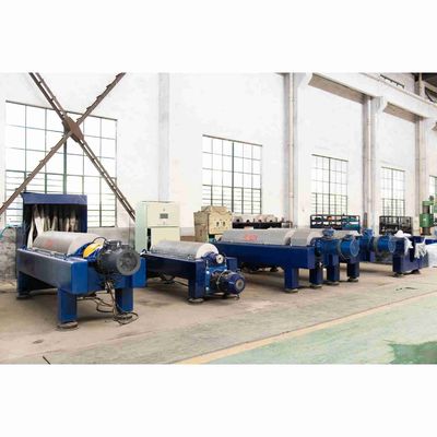 Attrezzatura di separazione di scarico del rotolo della centrifuga di LW 2800-3200r/Min High-Performance Drilling Mud Industrial