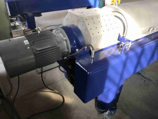 il decantatore trifase di disidratazione dei fanghi 3200rpm centrifuga l'orizzontale continuo