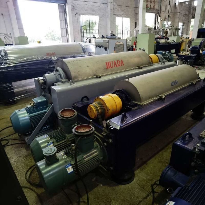 Attrezzatura di separazione di scarico del rotolo della centrifuga di LW 2800-3200r/Min High-Performance Drilling Mud Industrial